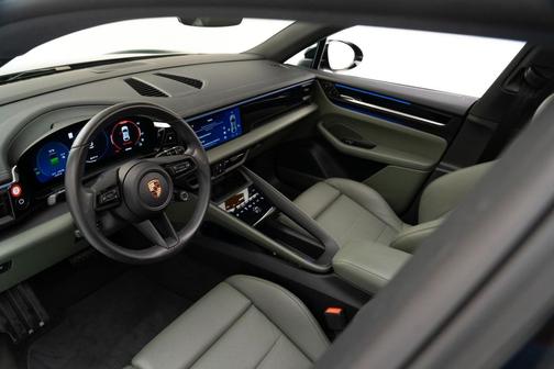 2024 Porsche Macan 4