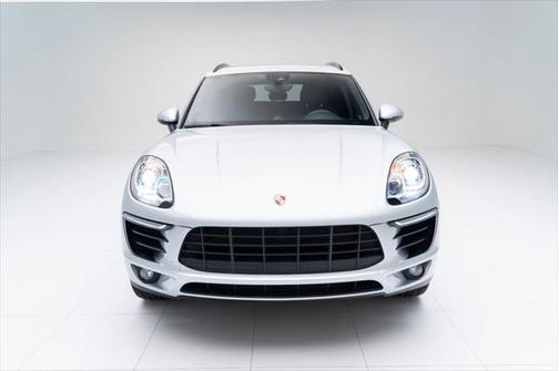 2018 Porsche Macan Base