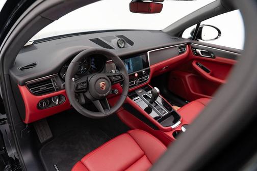 2026 Porsche Macan GTS