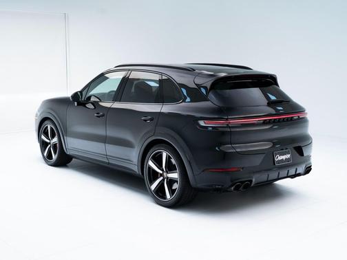 Chromite Black Metallic 2024 Porsche Cayenne S