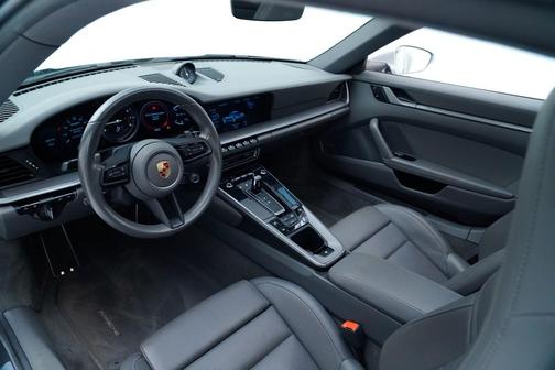 2021 Porsche 911 Carrera