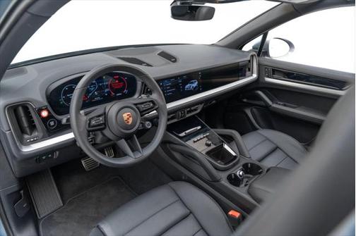 2024 Porsche Cayenne S
