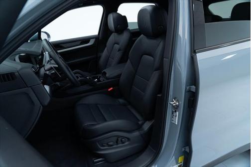 2024 Porsche Cayenne S