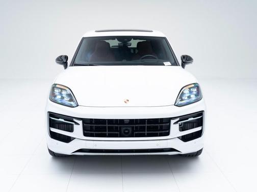 2026 Porsche Cayenne GTS
