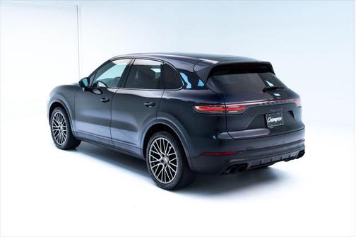 2023 Porsche Cayenne Platinum Edition