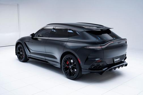 2025 Aston Martin DBX 707