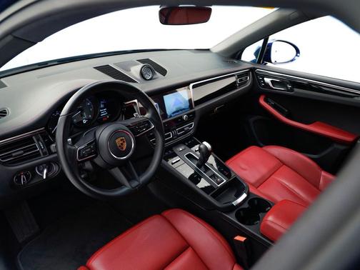 2022 Porsche Macan S