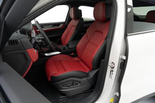 2026 Porsche Cayenne Coupe