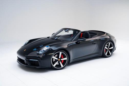 2022 Porsche 911 Carrera 4S Cabriolet
