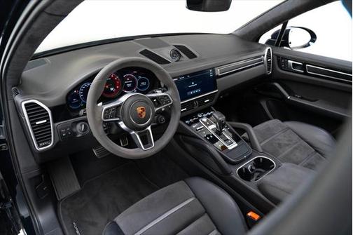 2022 Porsche Cayenne GTS