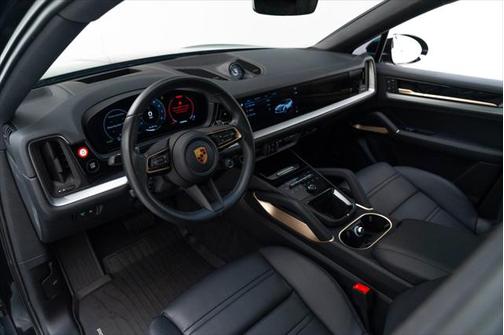 2024 Porsche Cayenne Coupe
