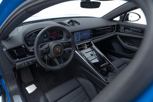 2025 Porsche Panamera Panamera