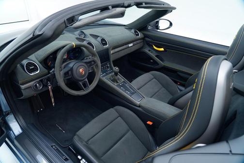 2025 Porsche 718 Spyder RS