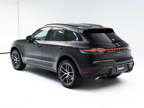 2025 Porsche Macan T