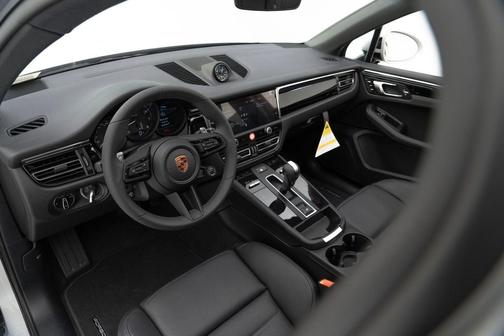 Chalk 2025 Porsche Macan Macan