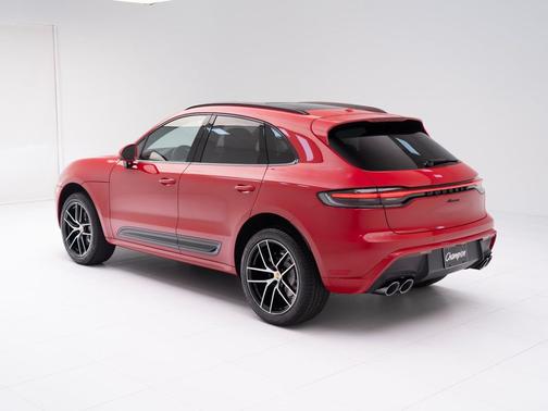 2026 Porsche Macan 
