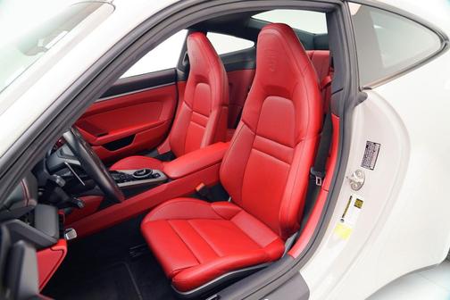 2020 Porsche 911 Carrera S