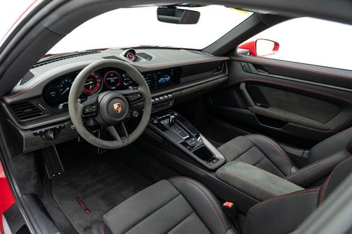 2022 Porsche 911 Carrera GTS