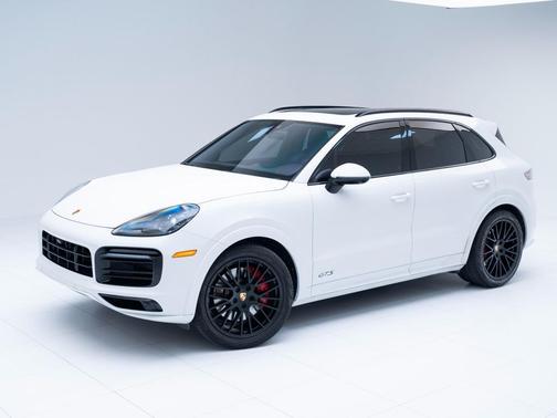 2021 Porsche Cayenne GTS