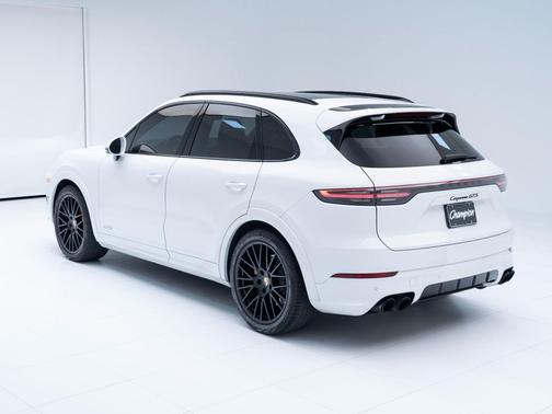 2021 Porsche Cayenne GTS