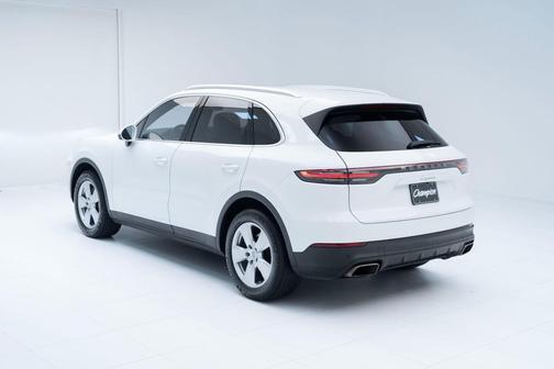 2022 Porsche Cayenne Platinum Edition