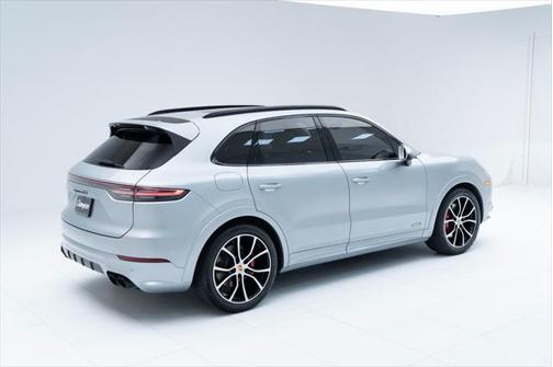 2021 Porsche Cayenne GTS