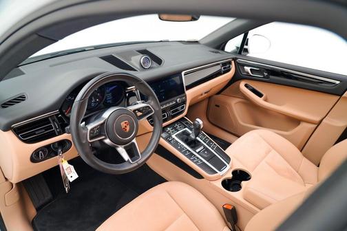 2020 Porsche Macan 