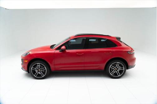 2021 Porsche Macan Base