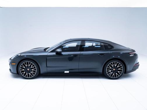 2026 Porsche Panamera 