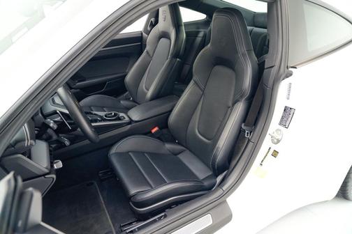 2020 Porsche 911 Carrera S