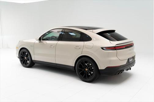 2025 Porsche Cayenne E-Hybrid S
