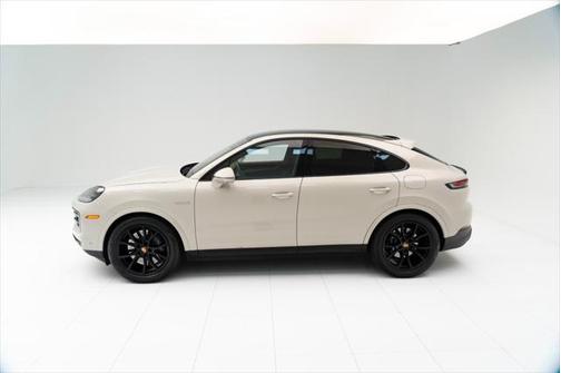 2025 Porsche Cayenne E-Hybrid S
