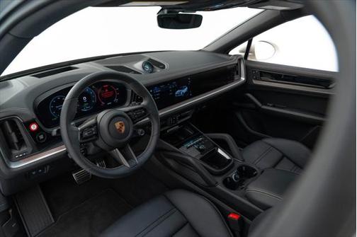 2025 Porsche Cayenne E-Hybrid S