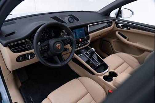 2025 Porsche Macan GTS