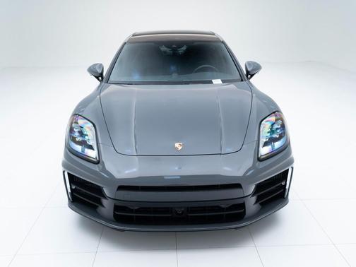 2026 Porsche Panamera 