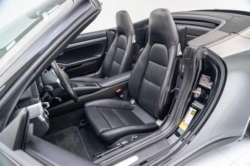 2016 Porsche 911 Carrera 4S Cabriolet