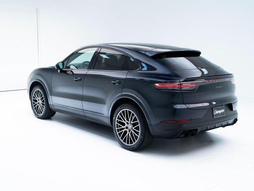 2022 Porsche Cayenne Platinum Edition