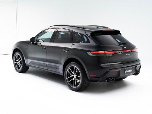 2025 Porsche Macan 