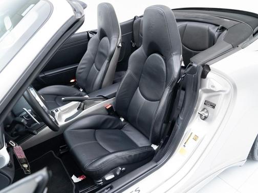 2012 Porsche 911 Carrera 4 GTS