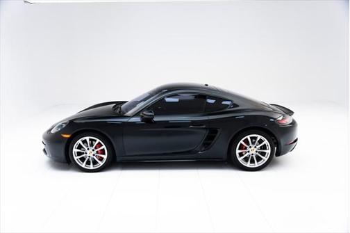 2022 Porsche 718 Cayman S