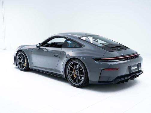 2026 Porsche 911 GT3 w/Touring Package