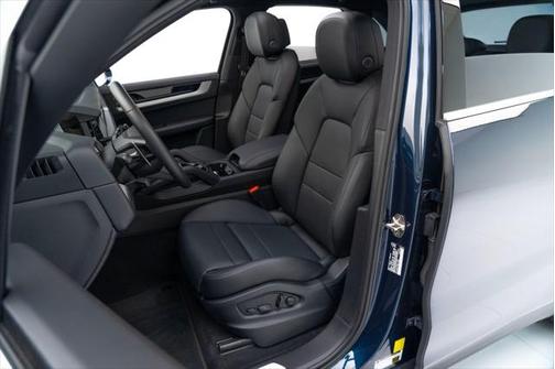 2024 Porsche Cayenne