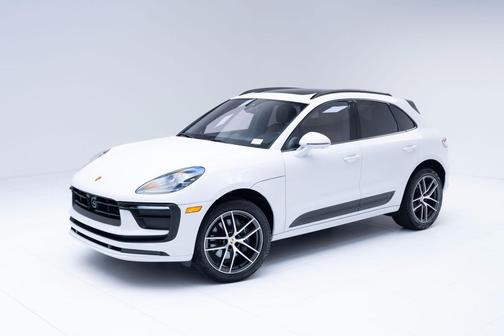 2025 Porsche Macan T