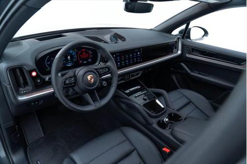 2025 Porsche Cayenne E-Hybrid S