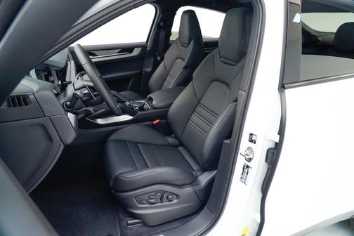 2026 Porsche Cayenne Cayenne E-Hybrid