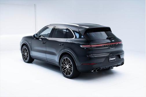 2024 Porsche Cayenne E-Hybrid S