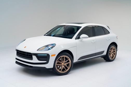 2022 Porsche Macan 
