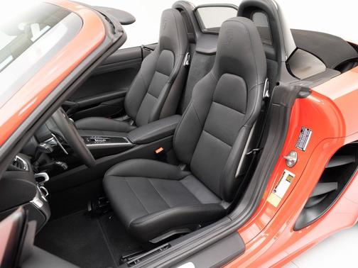 2025 Porsche 718 Boxster S