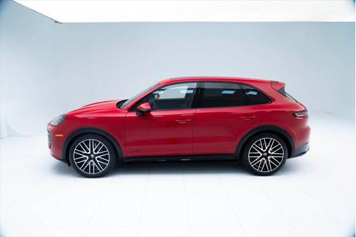2025 Porsche Cayenne GTS