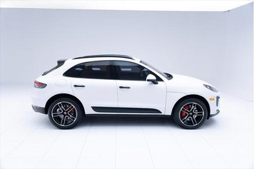 2021 Porsche Macan Base